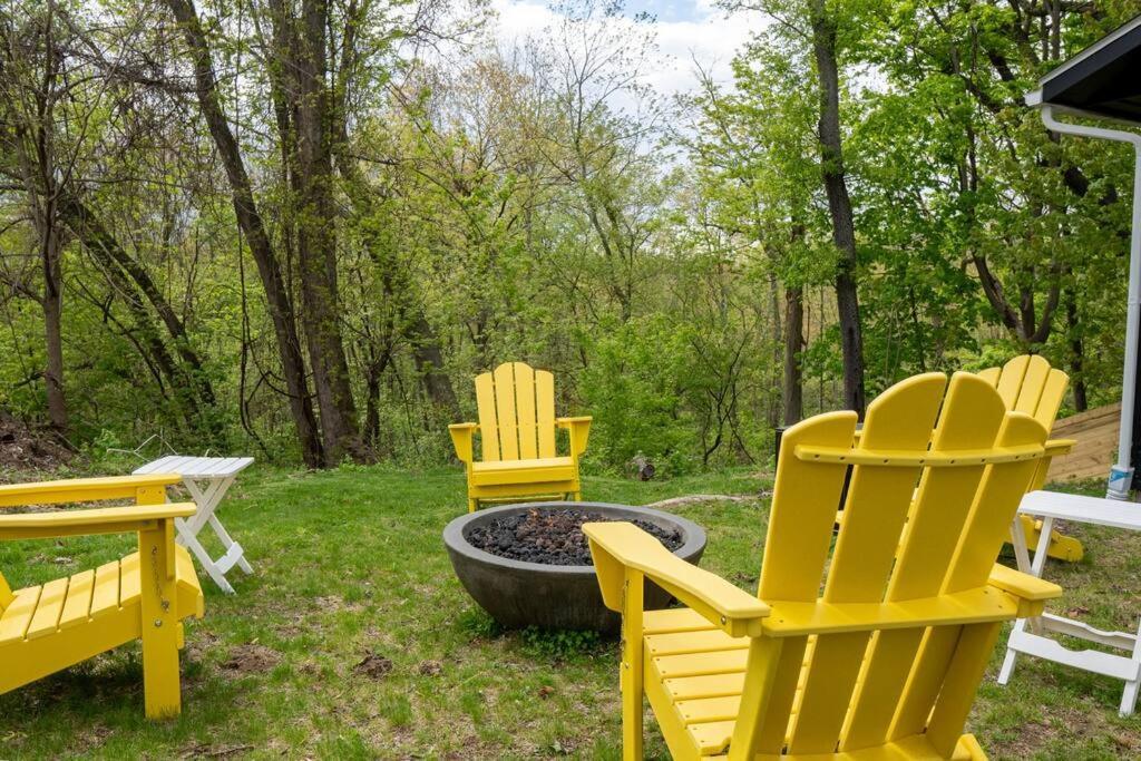 Campfire Cottage Fireplace, Fire Pit & No Chores! Кингстън Екстериор снимка